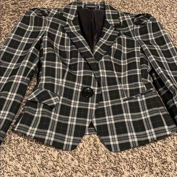 Express size 4 black plaid short blazer - Picture 1 of 3